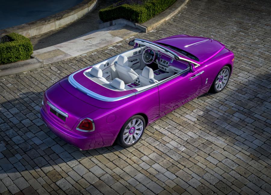  Rolls-Royce Dawn in Fuxia 2017 года  (фото 4 из 14)